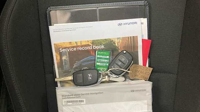 Hyundai BAYON 1.0 TGDi Premium 5dr Petrol Hatchback White