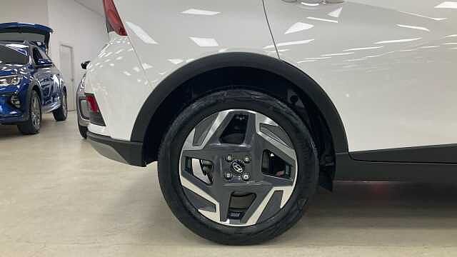 Hyundai BAYON 1.0 TGDi Premium 5dr Petrol Hatchback White