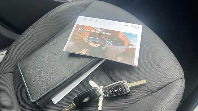 Hyundai TUCSON 1.6 TGDi SE Connect 5dr 2WD Petrol Estate Red