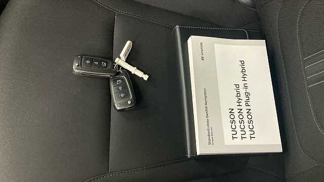 Hyundai TUCSON 1.6 TGDi Hybrid 230 SE Connect 5dr 2WD Auto Hybrid Estate