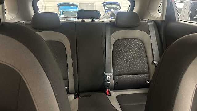 Hyundai KONA 1.0T GDi Blue Drive SE 5dr Petrol Hatchback Red