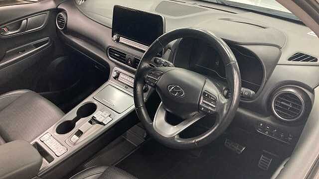 Hyundai KONA 150kW Premium SE 64kWh 5dr Auto Electric Hatchback