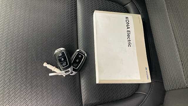 Hyundai KONA 150kW Premium SE 64kWh 5dr Auto Electric Hatchback
