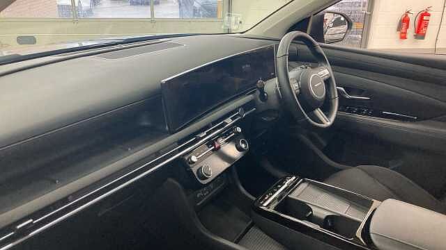 Hyundai TUCSON 1.6T Plug-in Hybrid Premium 5dr 4WD Auto Estate