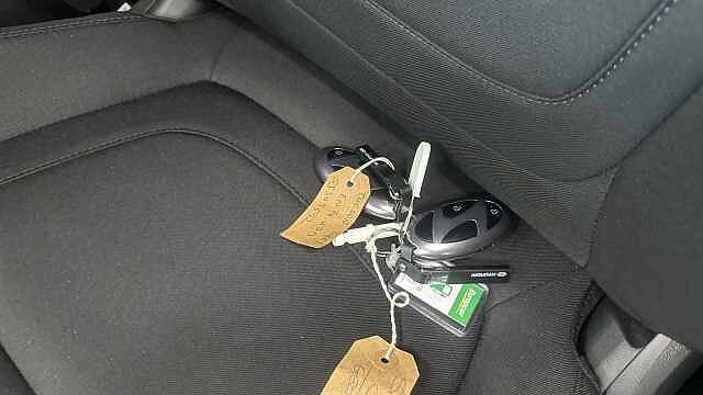 Hyundai TUCSON 1.6T Hybrid Advance 5dr Auto Hybrid Estate Grey