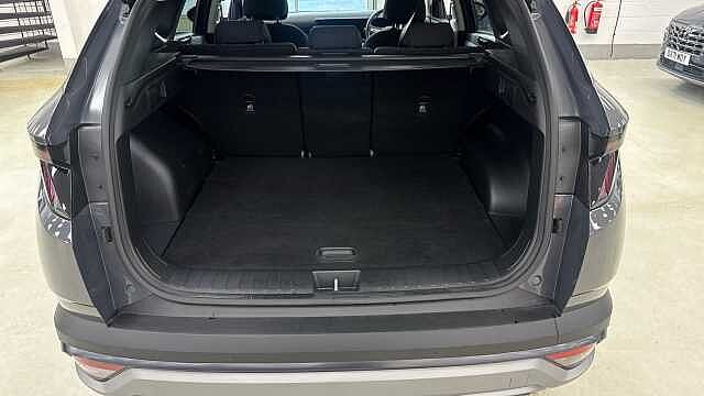 Hyundai TUCSON 1.6T Hybrid Advance 5dr Auto Hybrid Estate Grey