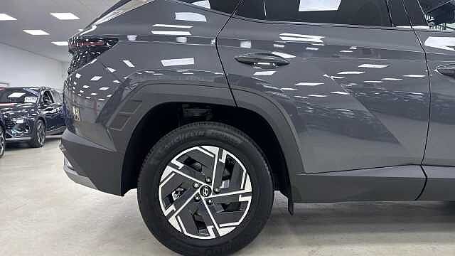 Hyundai TUCSON 1.6T Hybrid Advance 5dr Auto Hybrid Estate Grey