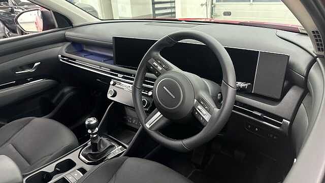 Hyundai TUCSON 1.6T Advance 5dr Petrol Estate Solid - Engine Red