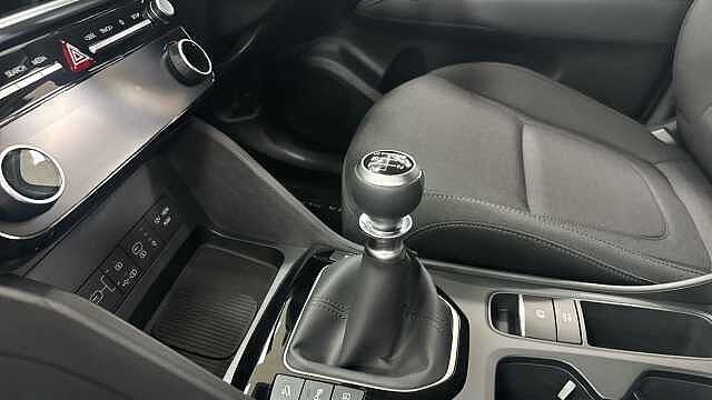 Hyundai TUCSON 1.6T Advance 5dr Petrol Estate Solid - Engine Red