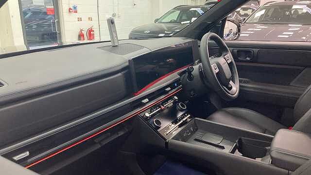 Hyundai SANTA FE 1.6 TGDi Plug-in Hybrid Calligraphy 5dr 4WD Auto Estate