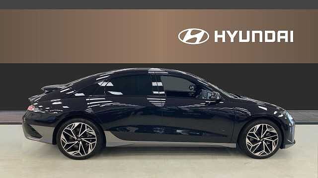 Hyundai IONIQ 6 239kW Ultimate 77kWh 4dr AWD Auto Electric Saloon