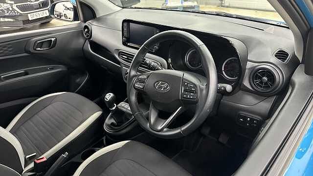 Hyundai i10 1.2 MPi SE Connect 5dr Petrol Hatchback