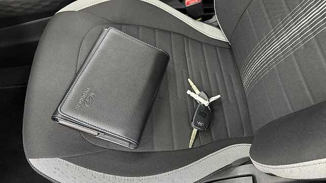 Hyundai i10 1.2 MPi SE Connect 5dr Petrol Hatchback