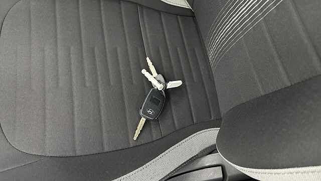 Hyundai i10 1.2 MPi SE Connect 5dr Petrol Hatchback