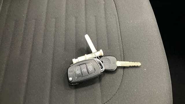 Hyundai I10 1.0 MPi SE Connect 5dr Petrol Hatchback White