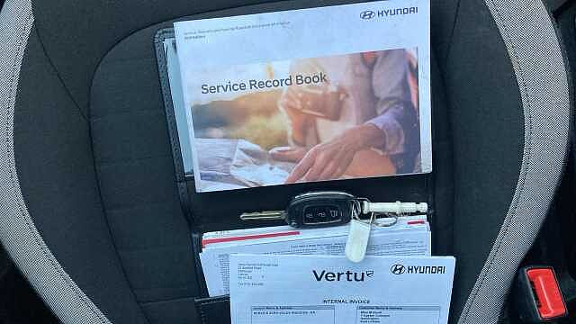 Hyundai i10 1.0 MPi SE Connect 5dr Petrol Hatchback