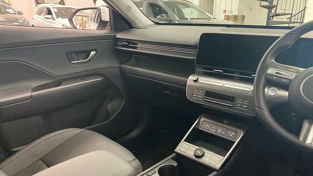 Hyundai KONA 1.6 GDi Hybrid Ultimate 5dr DCT Hybrid Hatchback Special Solid - Atlas White