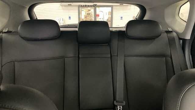 Hyundai KONA 1.6 GDi Hybrid Ultimate 5dr DCT Hybrid Hatchback Special Solid - Atlas White