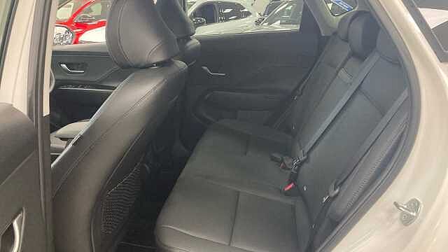 Hyundai KONA 1.6 GDi Hybrid Ultimate 5dr DCT Hybrid Hatchback Special Solid - Atlas White