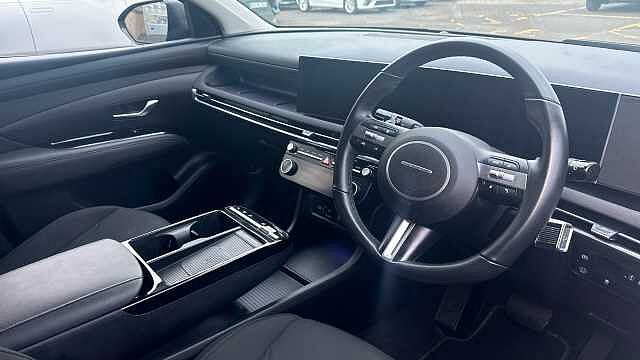 Hyundai TUCSON 1.6T Hybrid Advance 5dr Auto Hybrid Estate Black