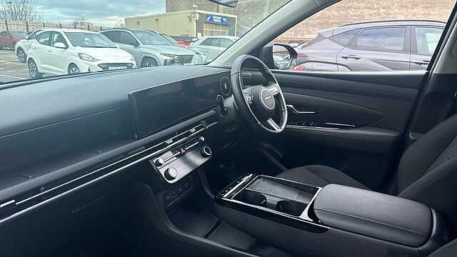 Hyundai TUCSON 1.6T Hybrid Advance 5dr Auto Hybrid Estate Black