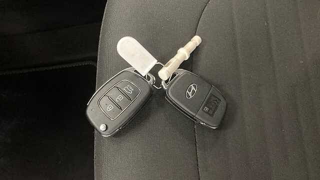 Hyundai I10 1.0 [63] Advance 5dr [Nav] Petrol Hatchback White