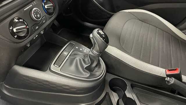 Hyundai i10 1.0 [63] Advance 5dr Auto [Nav]
