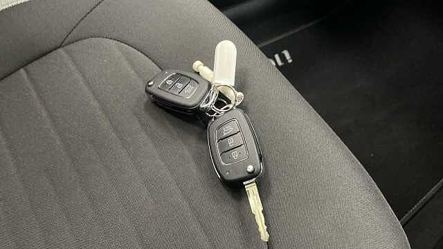 Hyundai i10 1.0 [63] Advance 5dr Auto [Nav]