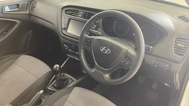Hyundai I20 1.2 MPi S Connect 5dr White