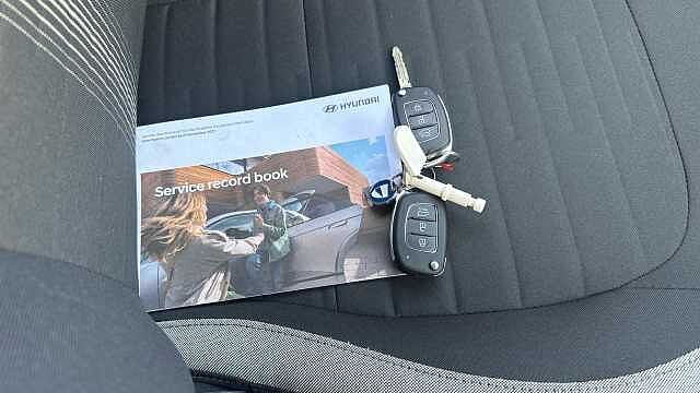 Hyundai I10 1.2 Advance 5dr White