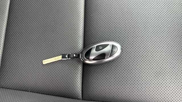 Hyundai KONA 1.6 Hybrid 138 Ultimate 5dr DCT White
