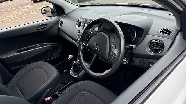 Hyundai i10 1.0 SE 5dr