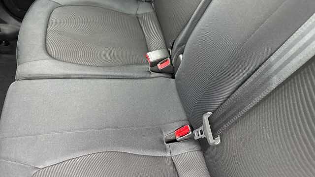 Hyundai i10 1.0 SE 5dr