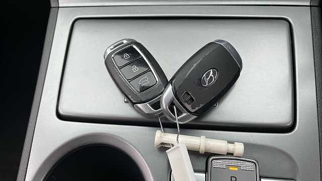 Hyundai KONA 150kW Premium 64kWh 5dr Auto